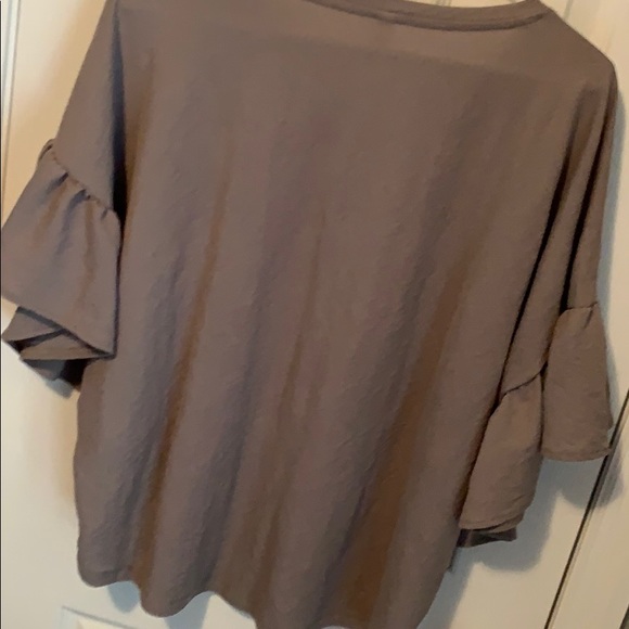 Poncho Ruffle Sleeve Tee Shirt - Picture 6 of 8